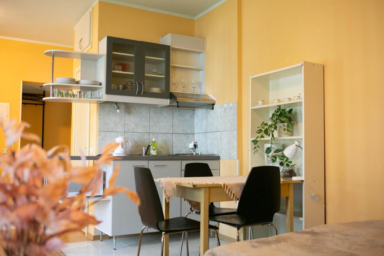 Center Of City Apartments, Bus Station 1Min, Airport 5 Min Reval Esterno foto